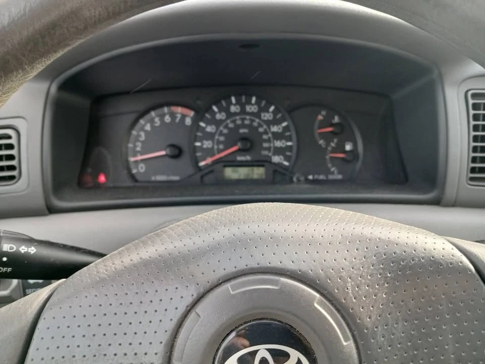 2005 Toyota Corolla 9th Gen - Image 9 of 15