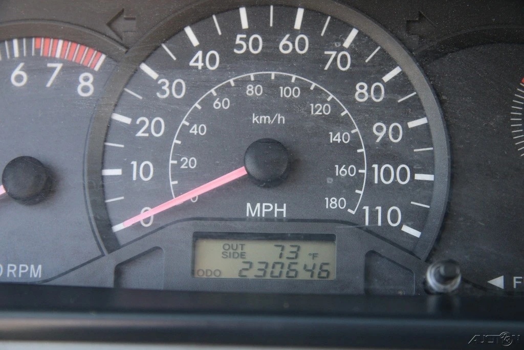 2005 Toyota Corolla 9th Gen - Image 15 of 21