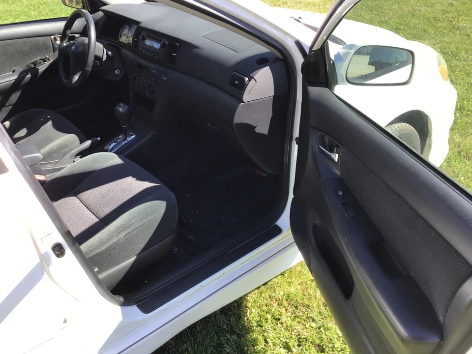 2005 Toyota Corolla 9th Gen - Image 15 of 21