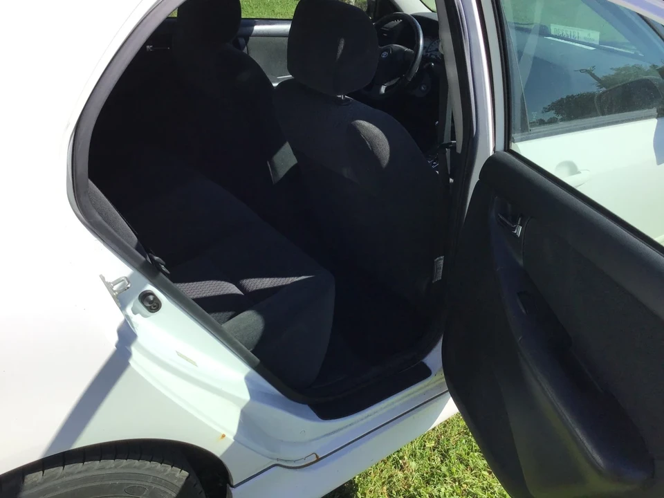 2005 Toyota Corolla 9th Gen - Image 16 of 21