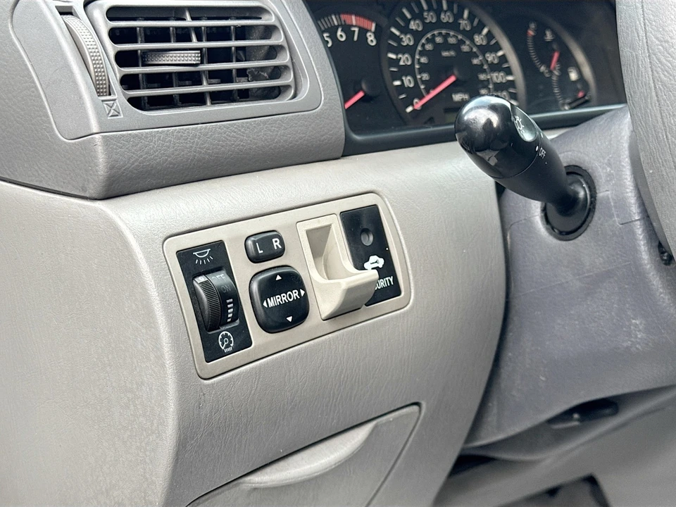 2005 Toyota Corolla 9th Gen - Image 11 of 21