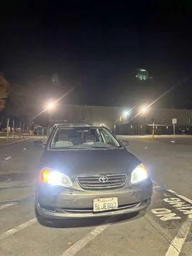 2005 Toyota Corolla LE