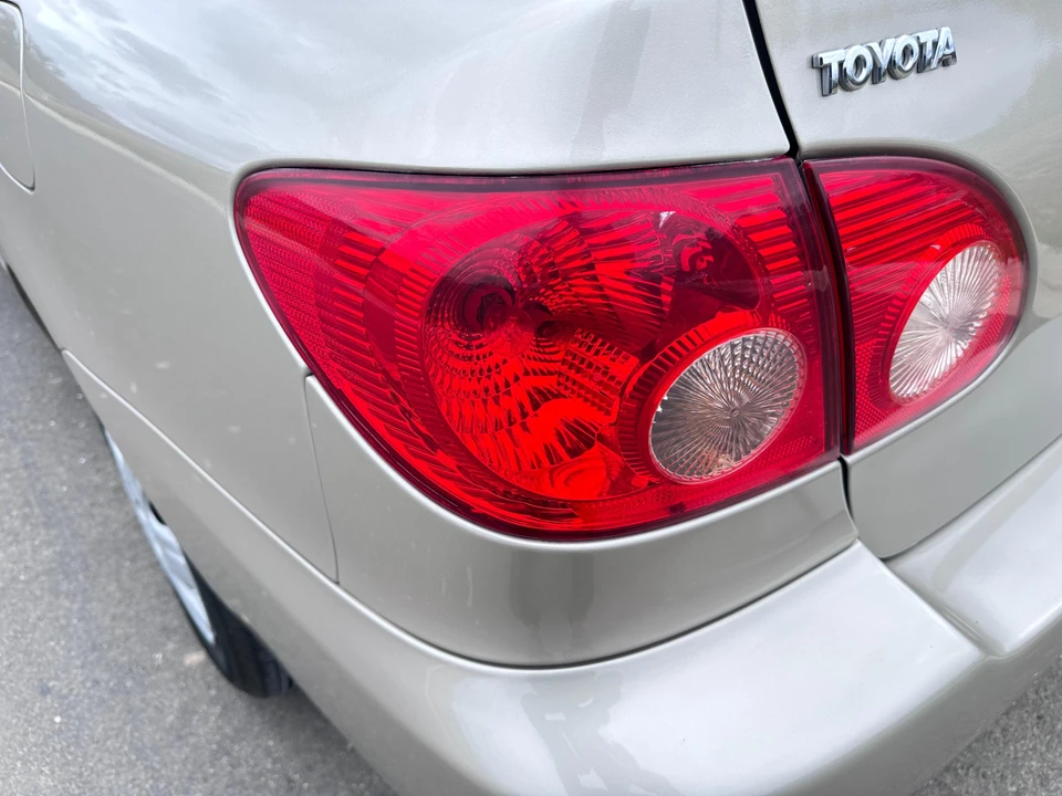 2005 Toyota Corolla 9th Gen - Image 16 of 31
