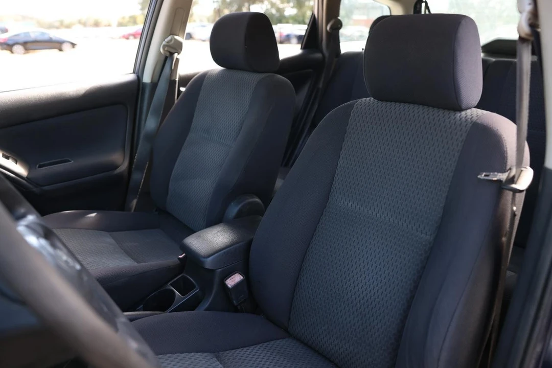 2005 Toyota Matrix 1st Gen - Image 6 of 21