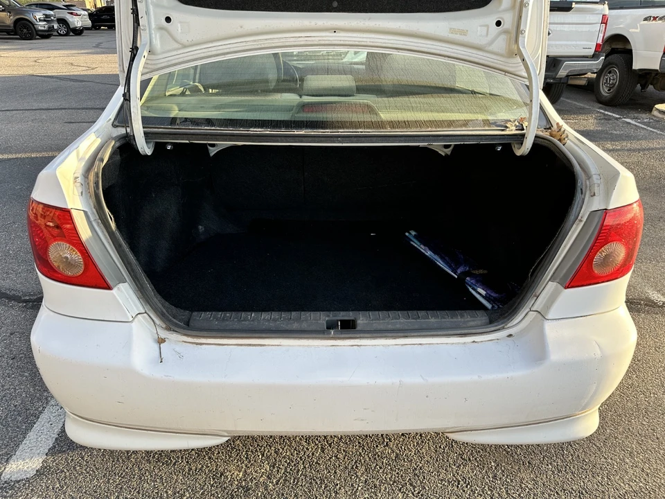 2005 Toyota Corolla 9th Gen - Image 15 of 20