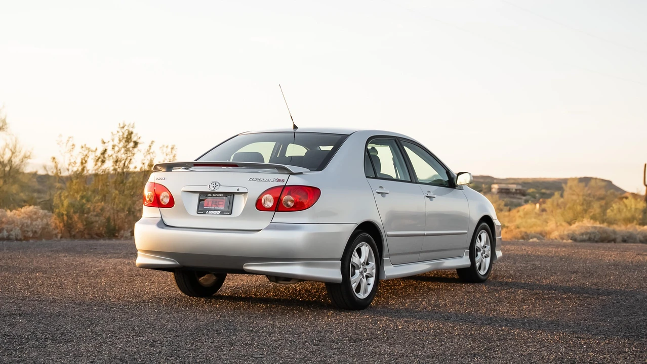 2005 Toyota Corolla 9th Gen - Image 15 of 31