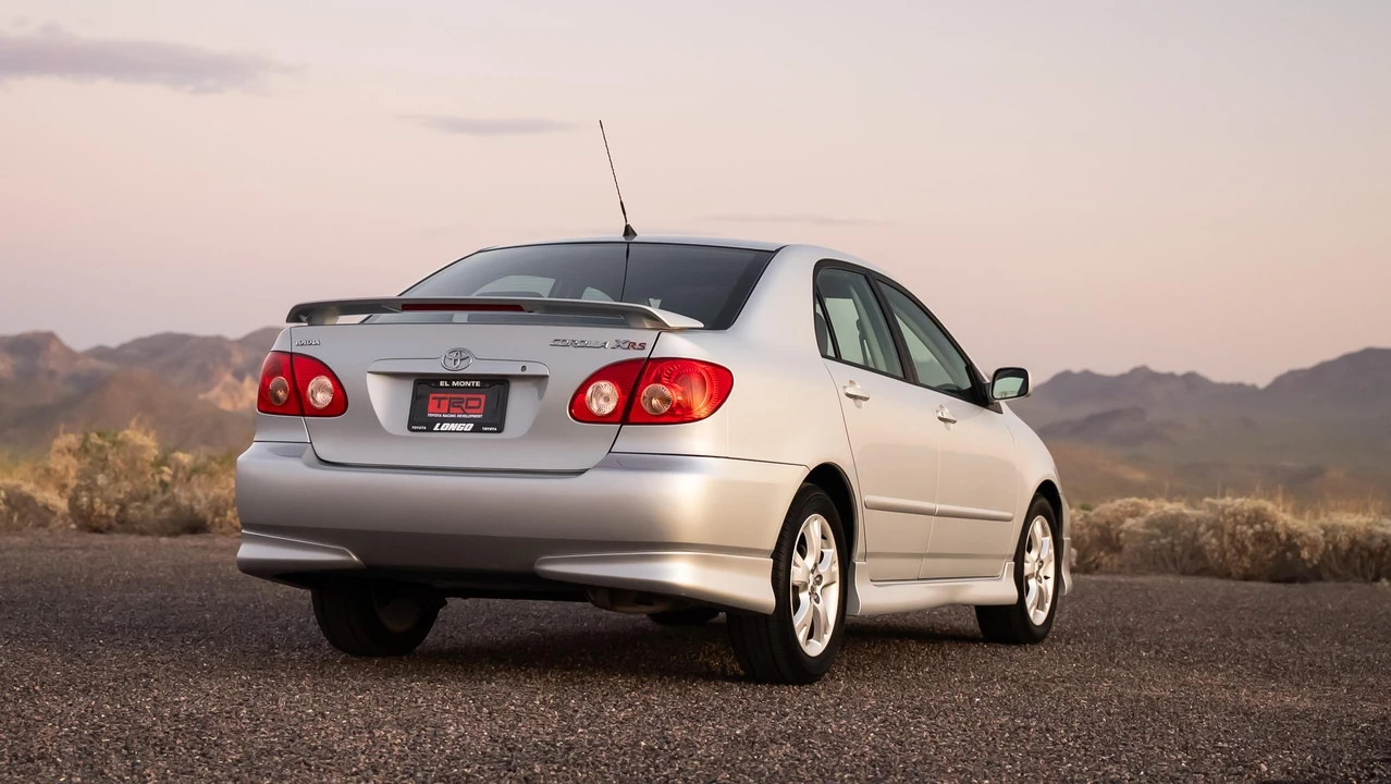 2005 Toyota Corolla 9th Gen - Image 14 of 31