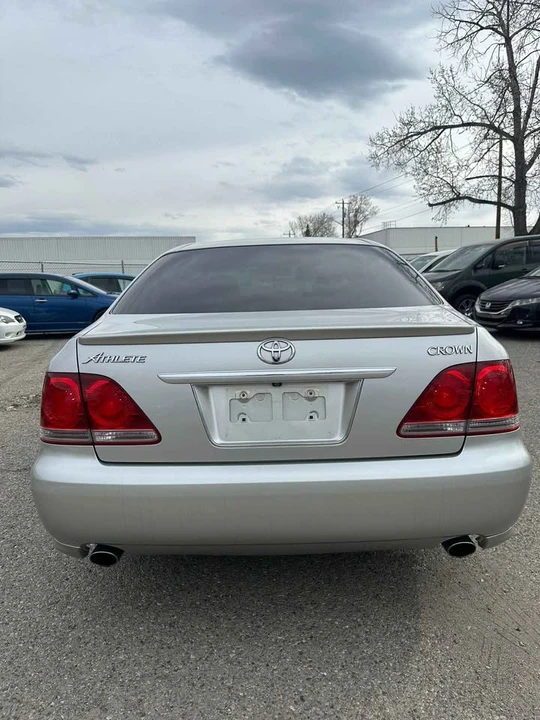 2005 Toyota Crown - Image 5 of 10