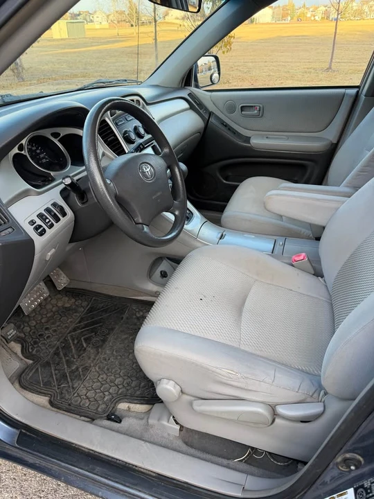 2005 Toyota Highlander - Image 3 of 6