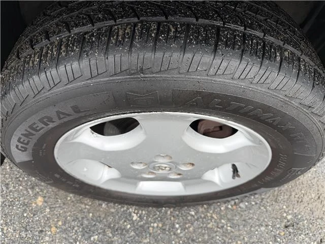 2005 Toyota Highlander - Image 13 of 21