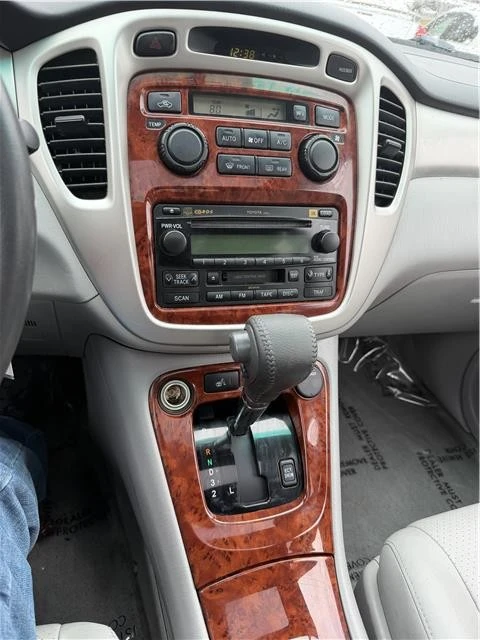 2005 Toyota Highlander - Image 4 of 21