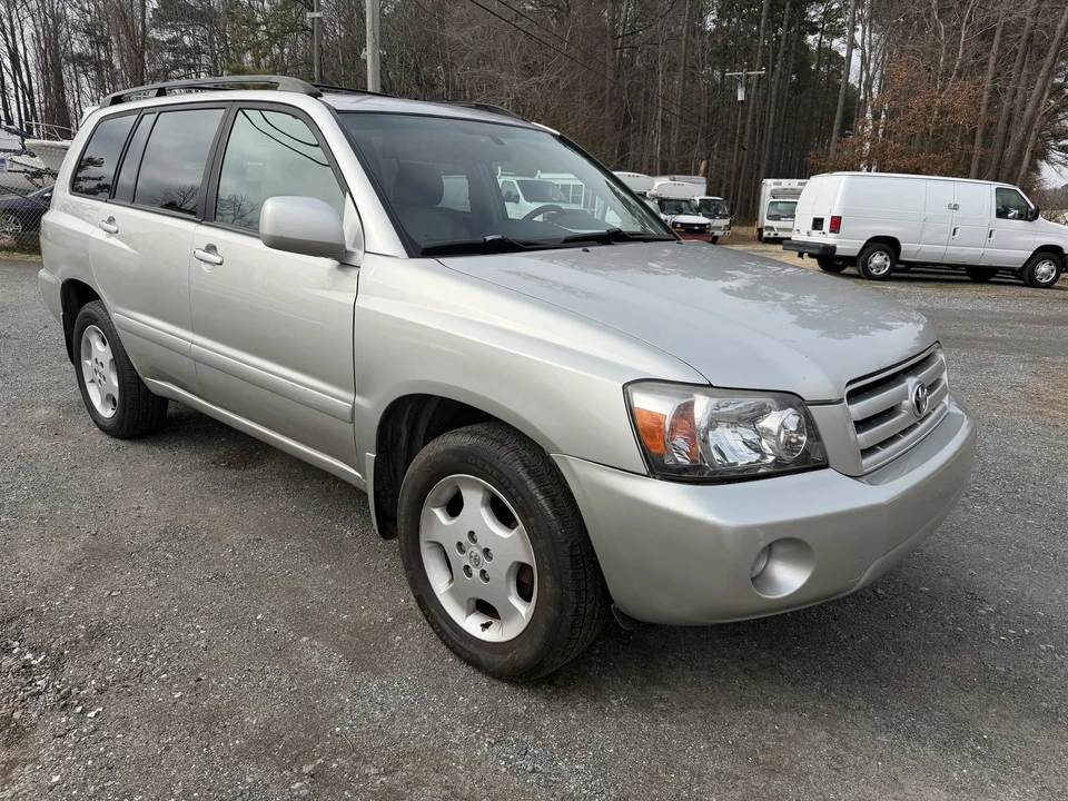 2005 Toyota Highlander - Image 6 of 21