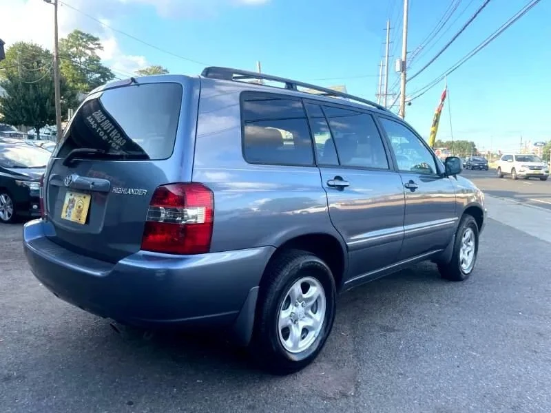 2005 Toyota Highlander - Image 8 of 12