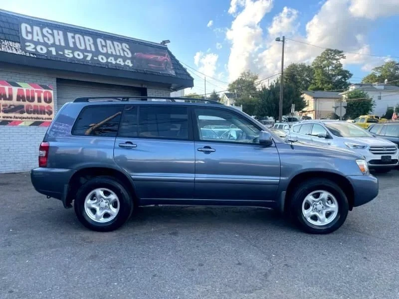 2005 Toyota Highlander - Image 9 of 12