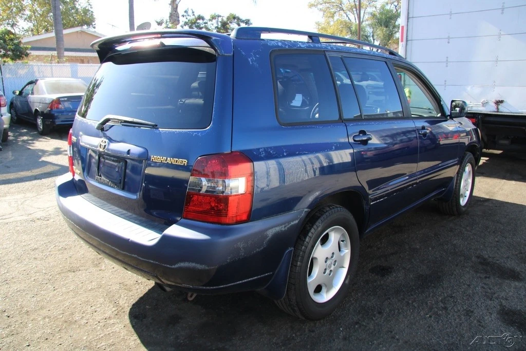 2005 Toyota Highlander - Image 7 of 21