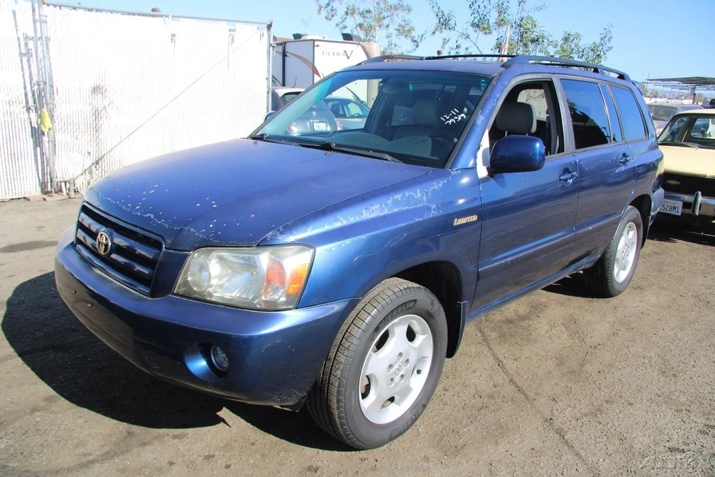 2005 Toyota Highlander - Image 2 of 21