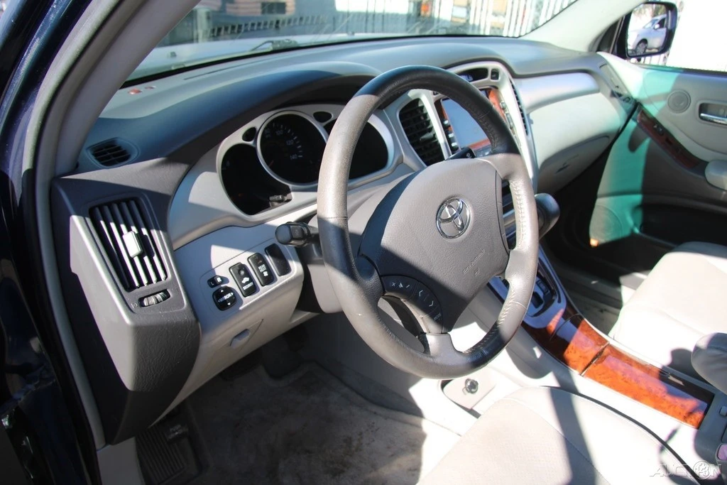 2005 Toyota Highlander - Image 14 of 21