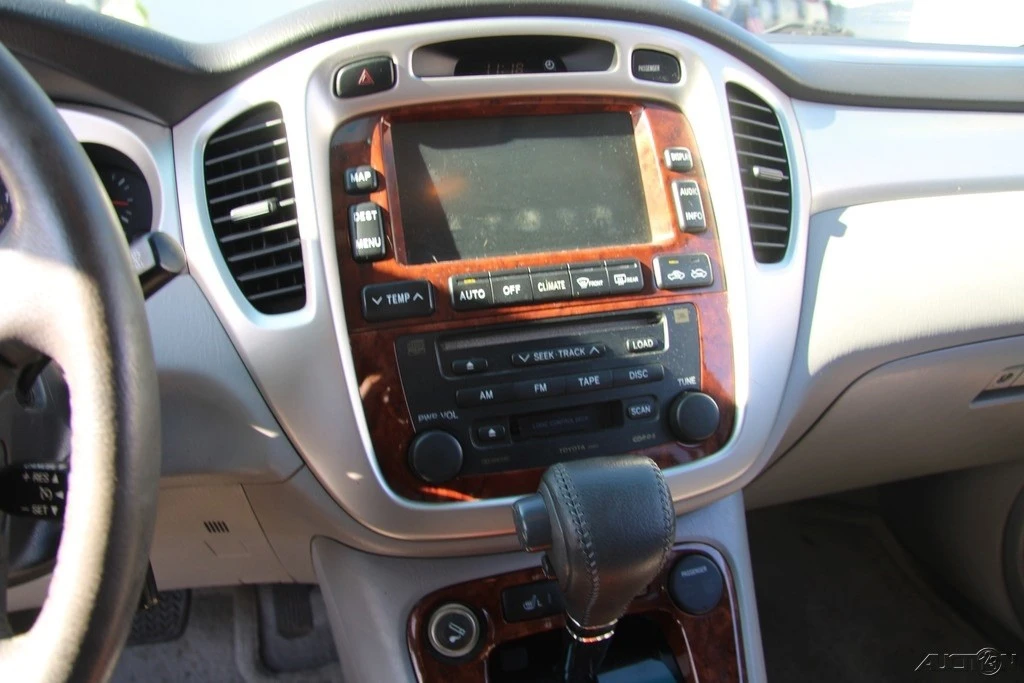 2005 Toyota Highlander - Image 18 of 21