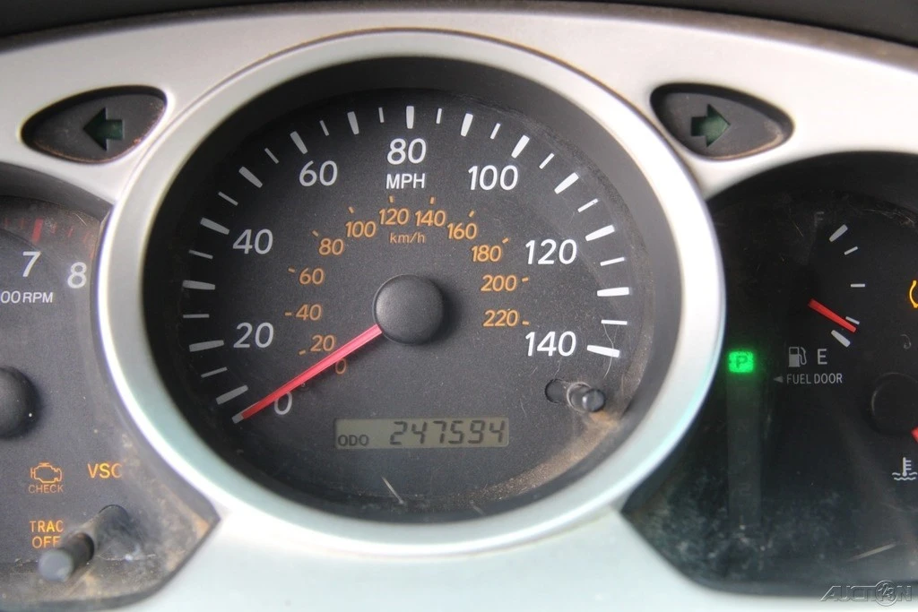 2005 Toyota Highlander - Image 12 of 21