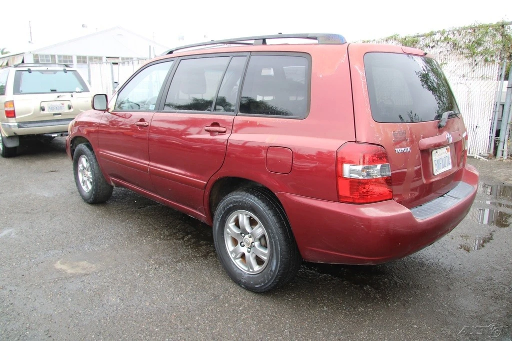 2005 Toyota Highlander - Image 4 of 21