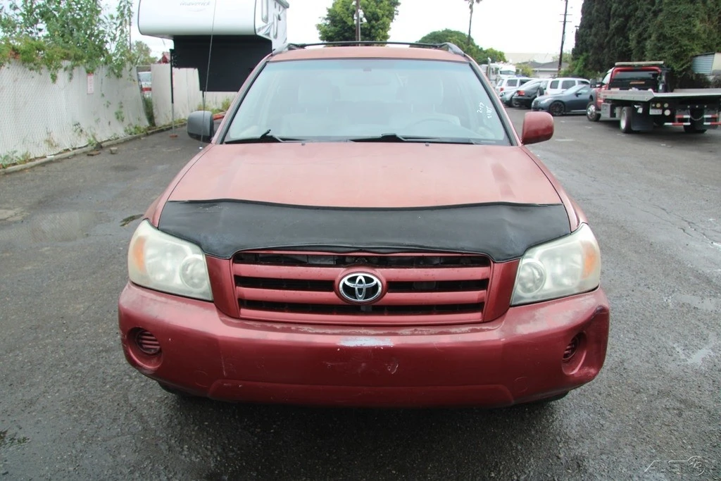 2005 Toyota Highlander - Image 9 of 21