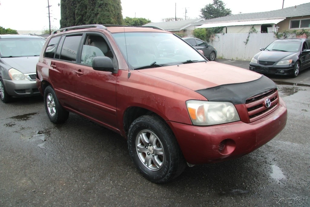 2005 Toyota Highlander - Image 8 of 21
