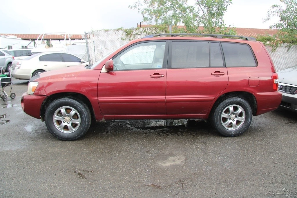 2005 Toyota Highlander - Image 3 of 21