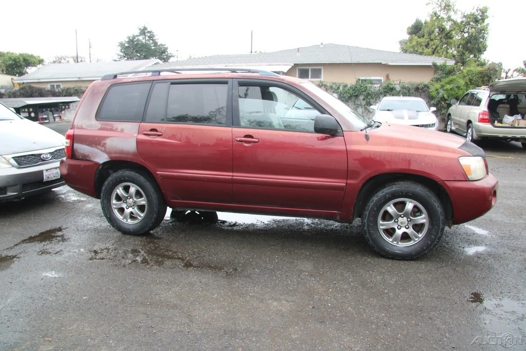 2005 Toyota Highlander - Image 7 of 21