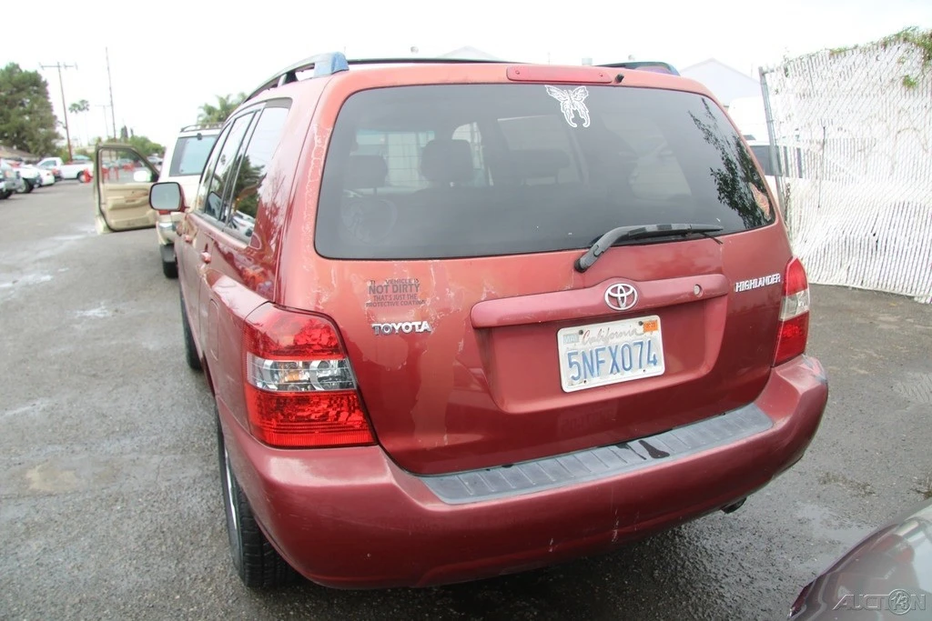 2005 Toyota Highlander - Image 5 of 21
