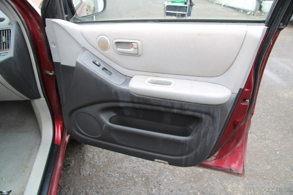 2005 Toyota Highlander - Image 20 of 21