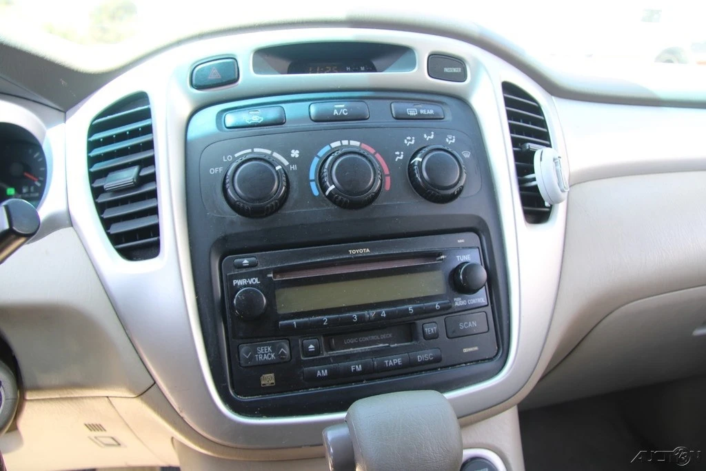 2005 Toyota Highlander - Image 20 of 21