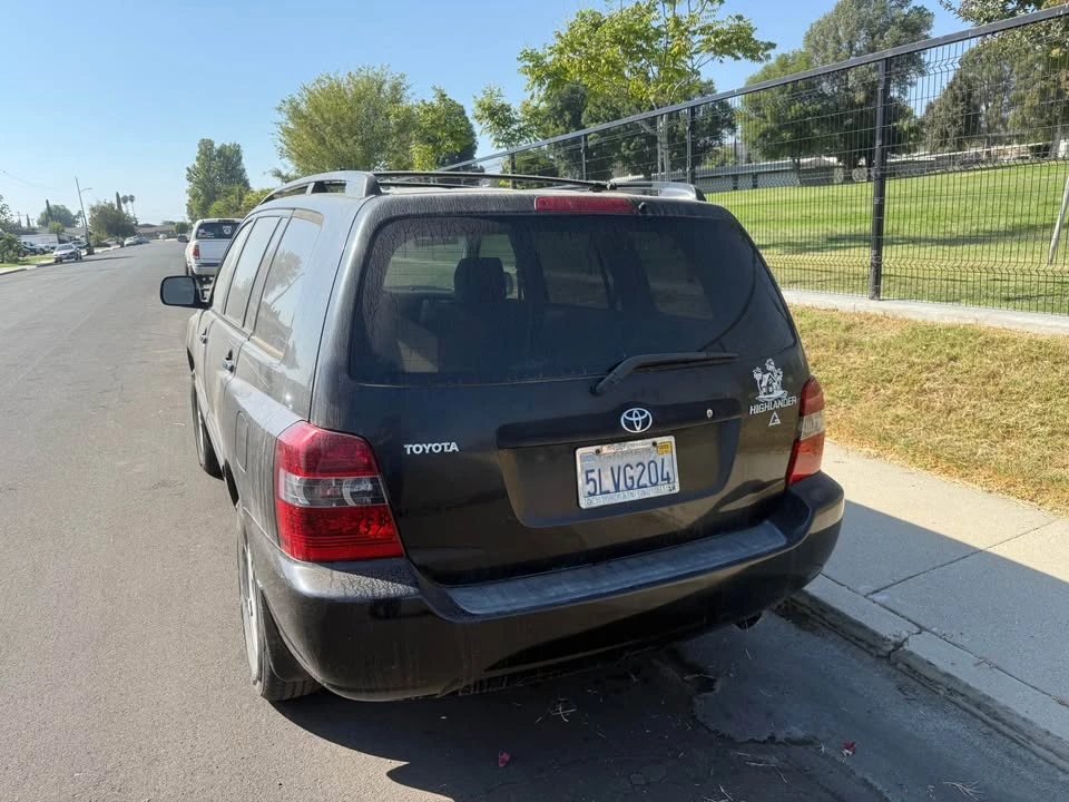 2005 Toyota Highlander - Image 4 of 8