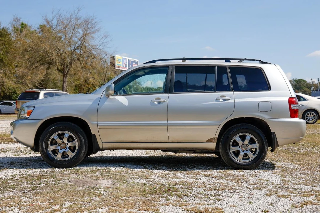 2005 Toyota Highlander - Image 3 of 12