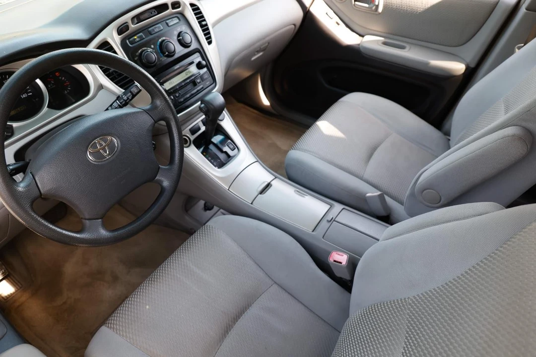 2005 Toyota Highlander - Image 4 of 12