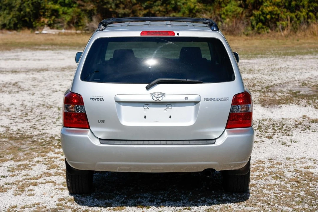 2005 Toyota Highlander - Image 9 of 12