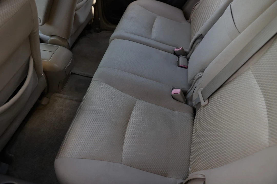 2005 Toyota Highlander - Image 10 of 12