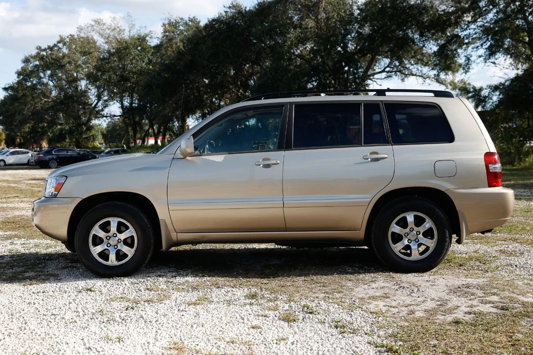 2005 Toyota Highlander - Image 3 of 12
