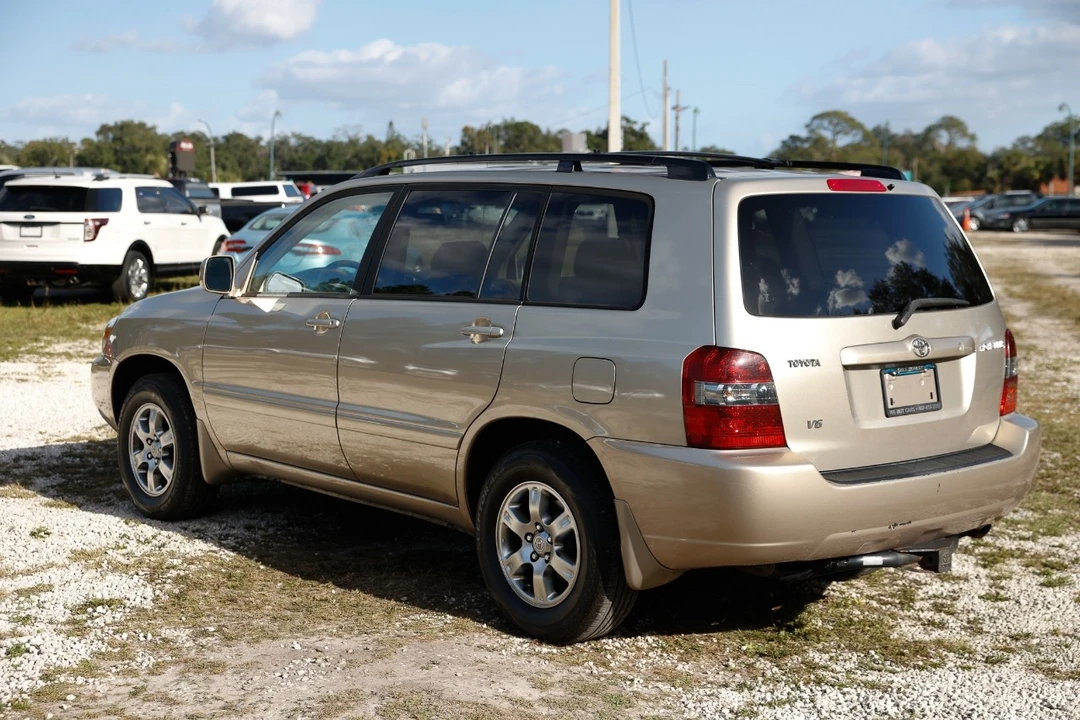 2005 Toyota Highlander - Image 5 of 12