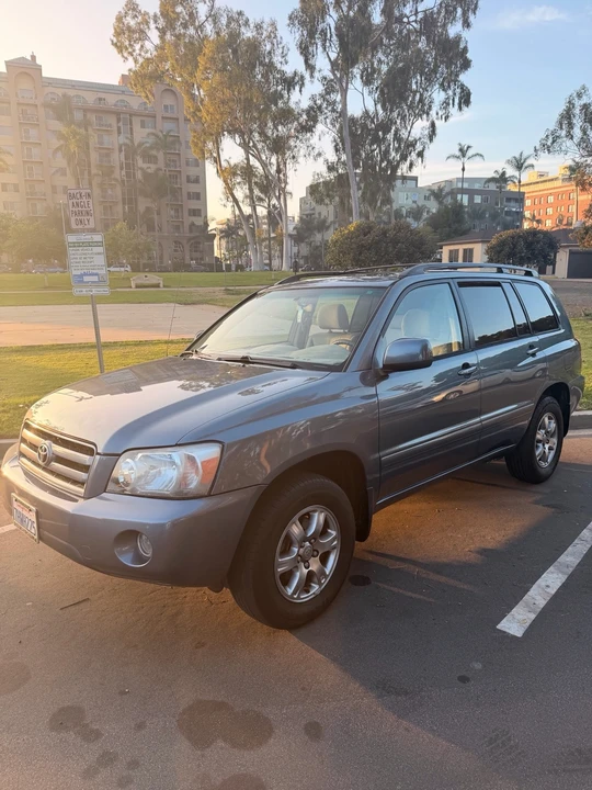 2005 Toyota Highlander - Image 8 of 20