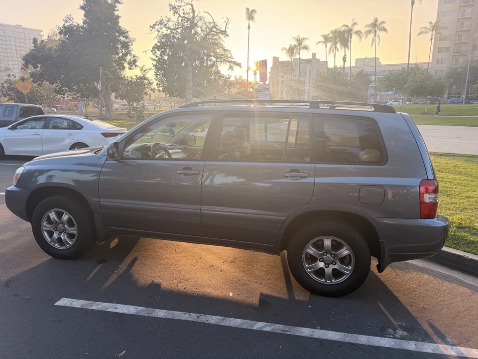 2005 Toyota Highlander - Image 7 of 20