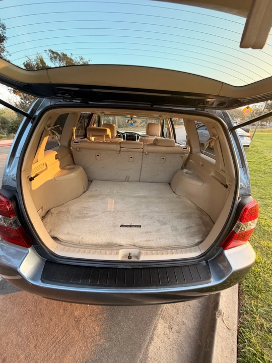 2005 Toyota Highlander - Image 12 of 20