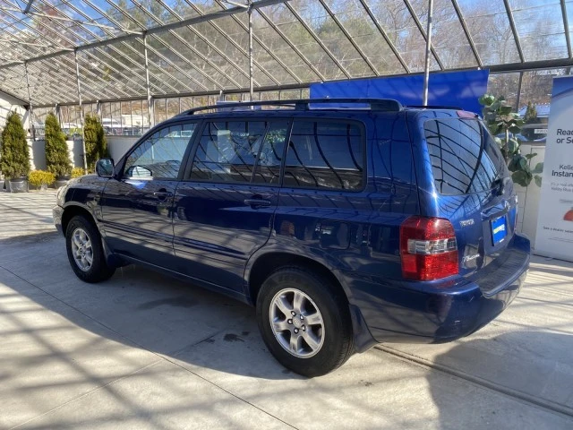 2005 Toyota Highlander - Image 11 of 21