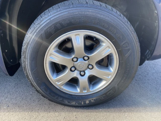 2005 Toyota Highlander - Image 15 of 21