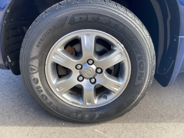2005 Toyota Highlander - Image 12 of 21