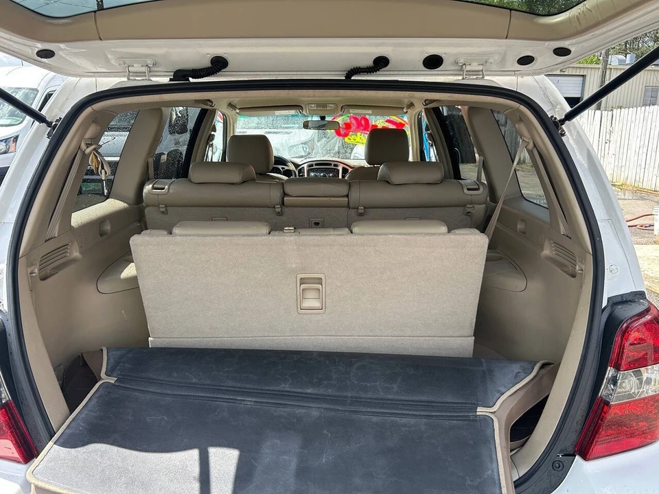 2005 Toyota Highlander - Image 13 of 25