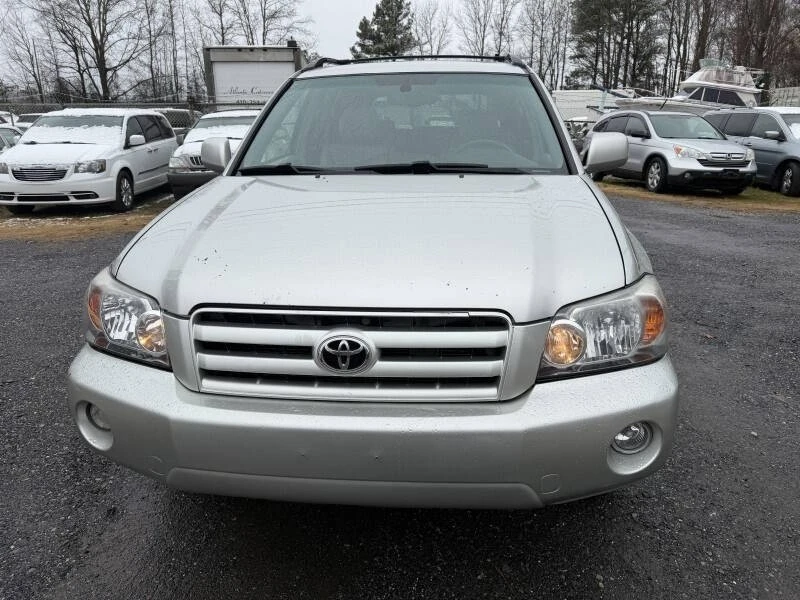 2005 Toyota Highlander - Image 14 of 21