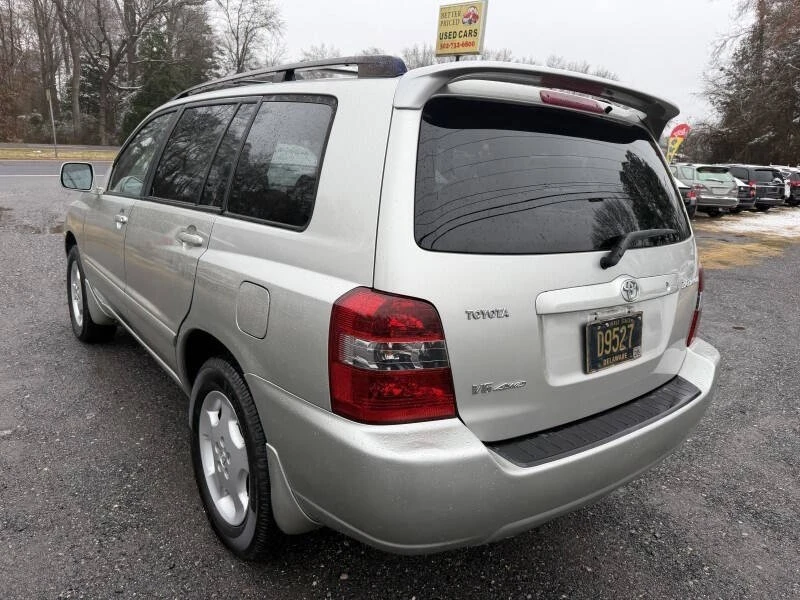 2005 Toyota Highlander - Image 11 of 21