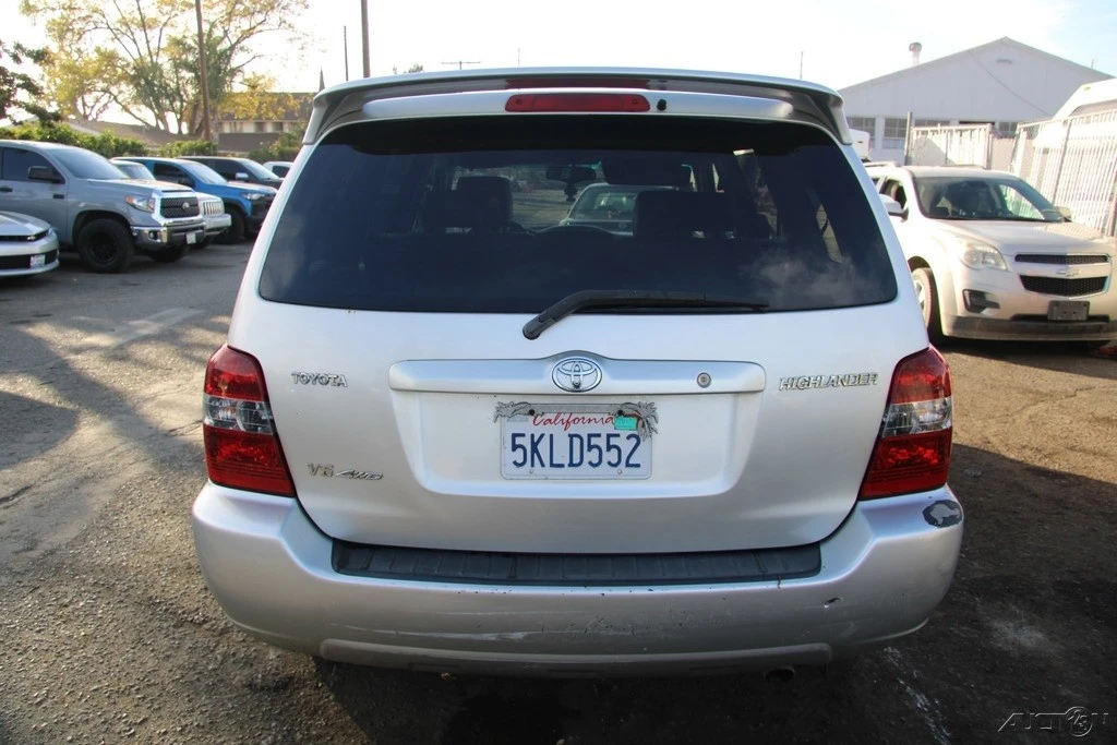 2005 Toyota Highlander - Image 5 of 21