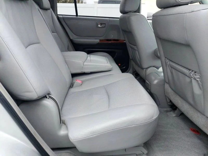 2005 Toyota Highlander - Image 6 of 12