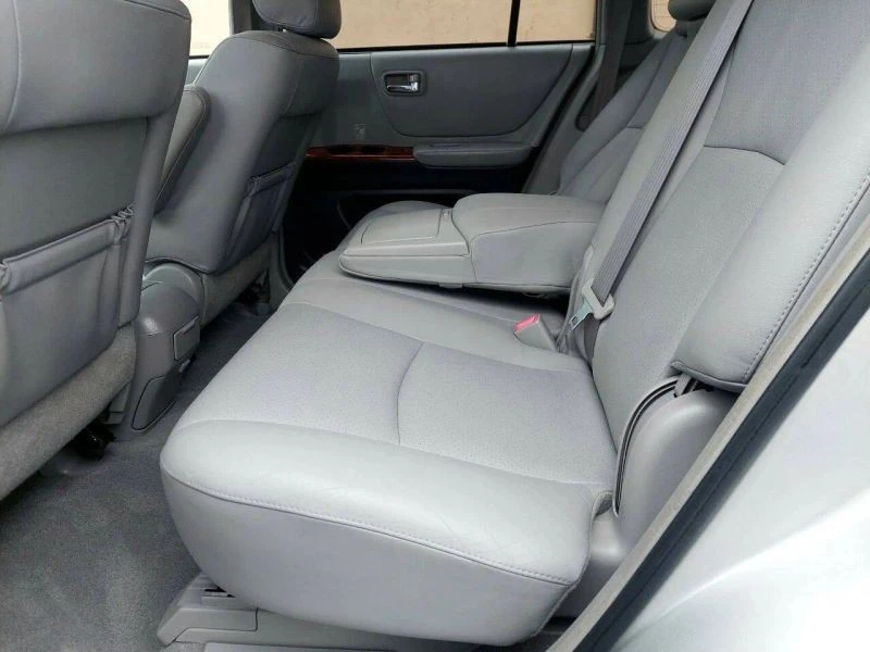 2005 Toyota Highlander - Image 11 of 12